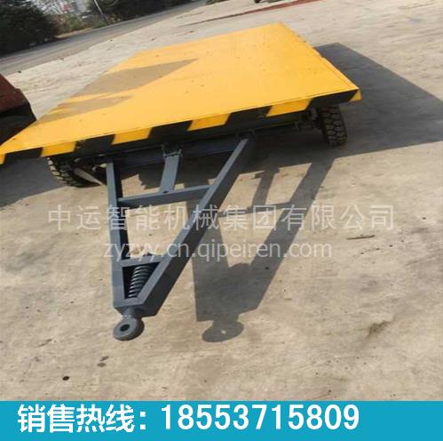 吉林地區(qū)15噸平板運(yùn)輸車全解析 牽引車價(jià)格、尺寸與定制指南
